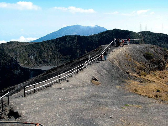 Irazu Volcano and National Park